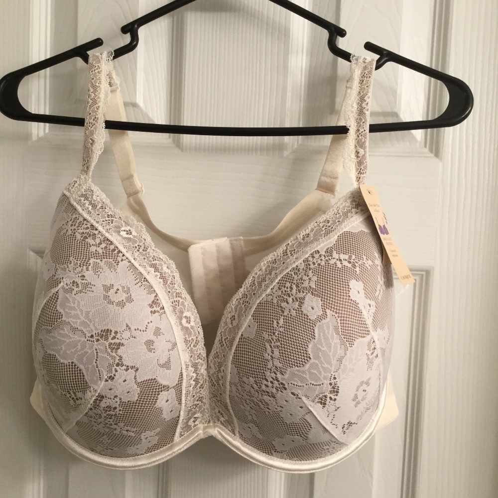 Cacique Lane Bryant Bold Lace Plunge Bra